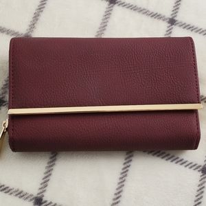 Maroon Wallet